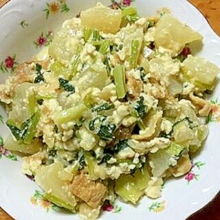 厚揚げと大根と小松菜と薄揚げの味噌煮